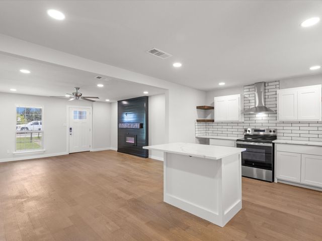 526 Jack Grace Hill Road, Bowie, TX 76230