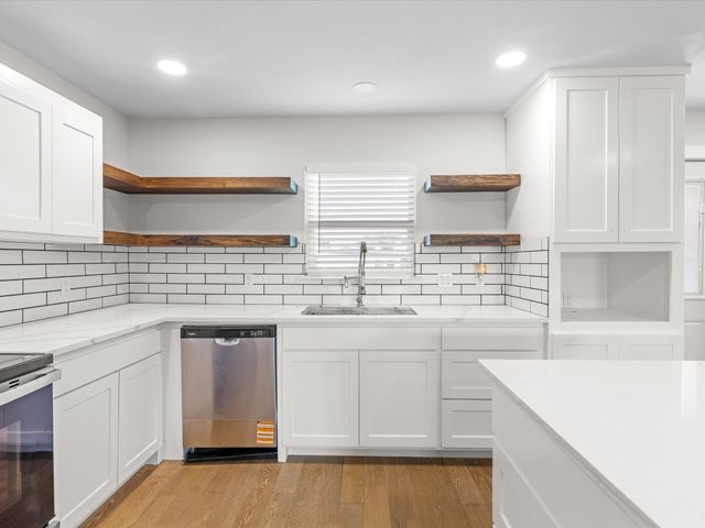 526 Jack Grace Hill Road, Bowie, TX 76230