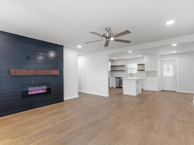 526 Jack Grace Hill Road, Bowie, TX 76230