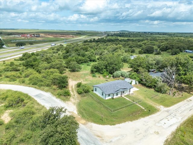 526 Jack Grace Hill Road, Bowie, TX 76230