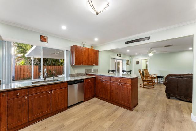 7410 Venetian Way, Lake Clarke Shores, FL 33406