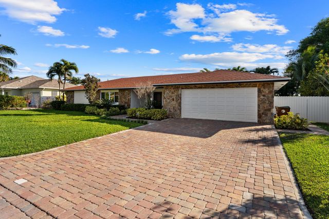 7410 Venetian Way, Lake Clarke Shores, FL 33406