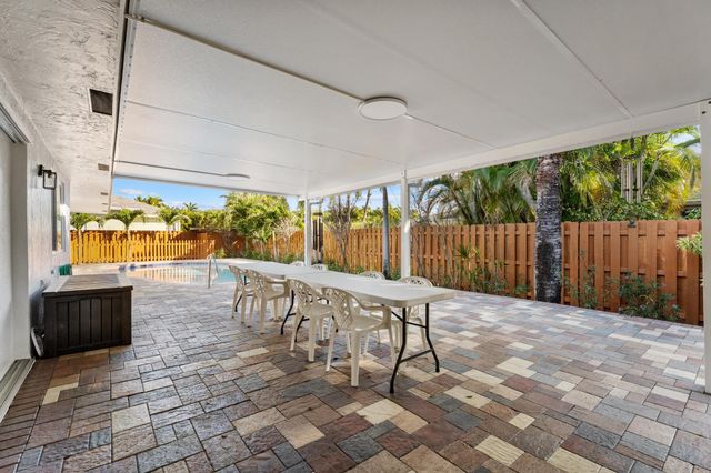 7410 Venetian Way, Lake Clarke Shores, FL 33406