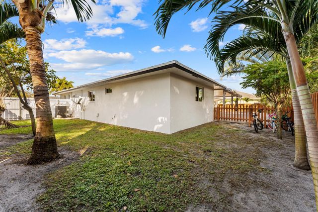 7410 Venetian Way, Lake Clarke Shores, FL 33406