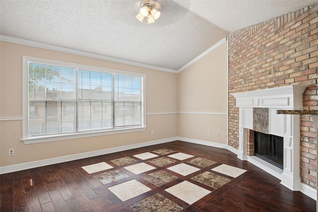 2400 Jupiter Road B9, Plano, TX 75074