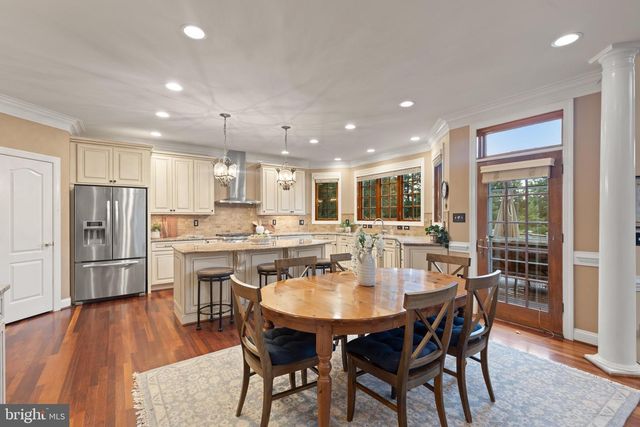 5452 CHANDLEY FARM CIR, Centreville, VA 20120