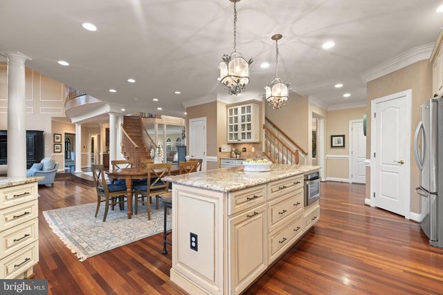 5452 CHANDLEY FARM CIR, Centreville, VA 20120