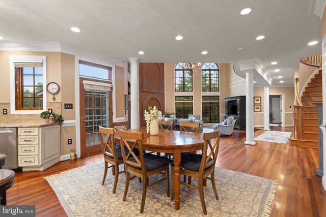 5452 CHANDLEY FARM CIR, Centreville, VA 20120