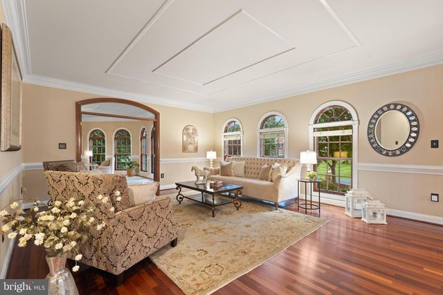 5452 CHANDLEY FARM CIR, Centreville, VA 20120