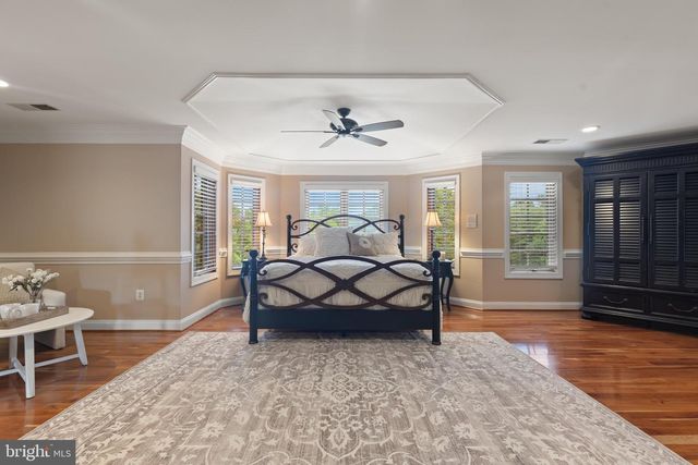 5452 CHANDLEY FARM CIR, Centreville, VA 20120