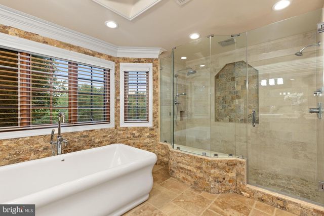 5452 CHANDLEY FARM CIR, Centreville, VA 20120