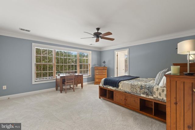 5452 CHANDLEY FARM CIR, Centreville, VA 20120