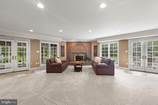 5452 CHANDLEY FARM CIR, Centreville, VA 20120