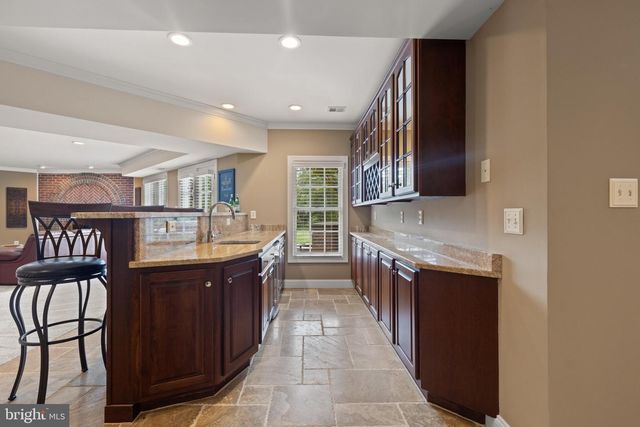 5452 CHANDLEY FARM CIR, Centreville, VA 20120