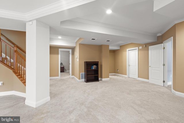 5452 CHANDLEY FARM CIR, Centreville, VA 20120