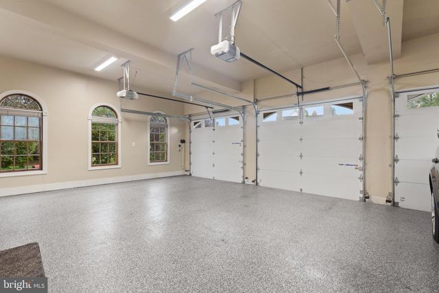 5452 CHANDLEY FARM CIR, Centreville, VA 20120