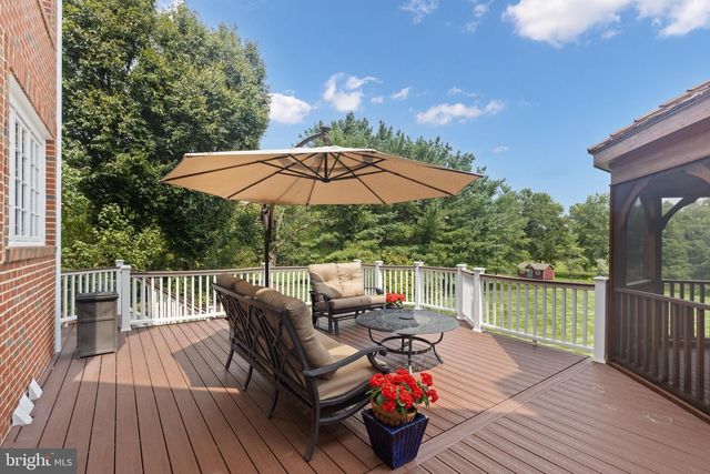 5452 CHANDLEY FARM CIR, Centreville, VA 20120