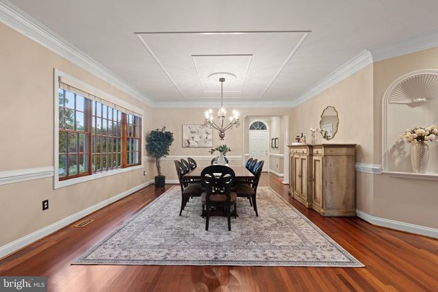 5452 CHANDLEY FARM CIR, Centreville, VA 20120