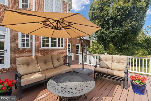 5452 CHANDLEY FARM CIR, Centreville, VA 20120