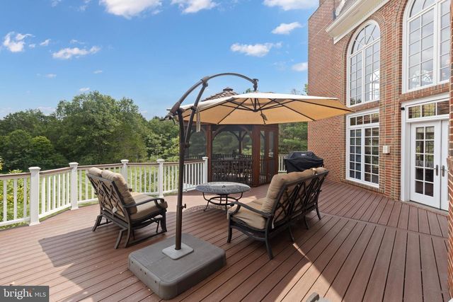 5452 CHANDLEY FARM CIR, Centreville, VA 20120