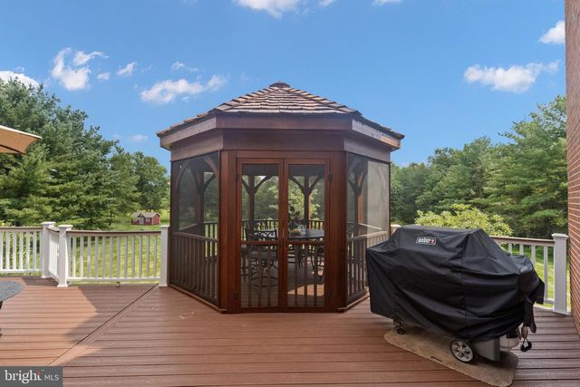 5452 CHANDLEY FARM CIR, Centreville, VA 20120