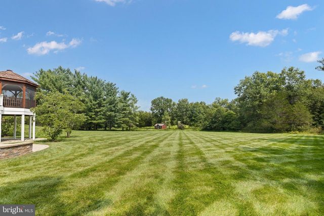 5452 CHANDLEY FARM CIR, Centreville, VA 20120