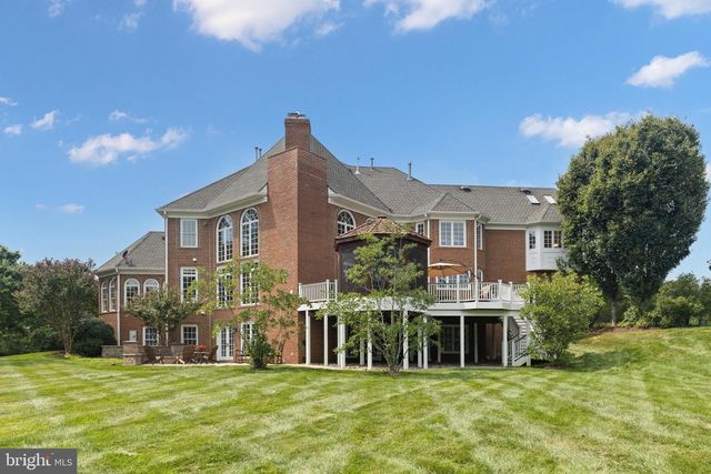 5452 CHANDLEY FARM CIR, Centreville, VA 20120