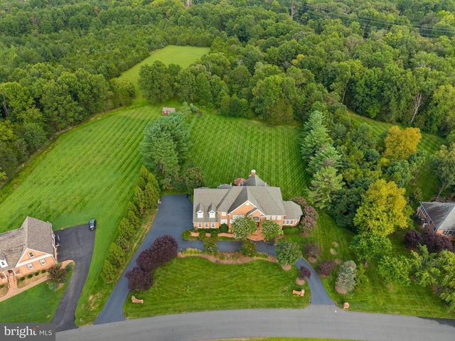 5452 CHANDLEY FARM CIR, Centreville, VA 20120
