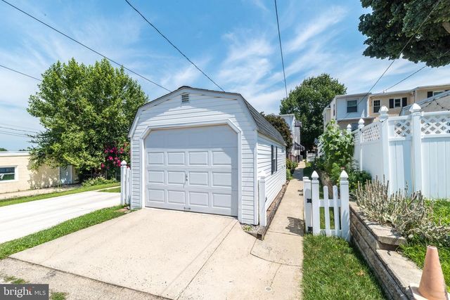 405 W ELEVENTH AVE, Conshohocken, PA 19428