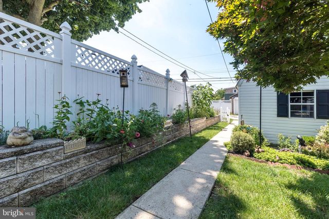 405 W ELEVENTH AVE, Conshohocken, PA 19428