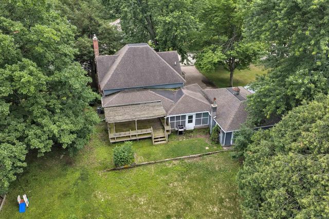 110 W PARKER STREET, Weyauwega, WI 54983