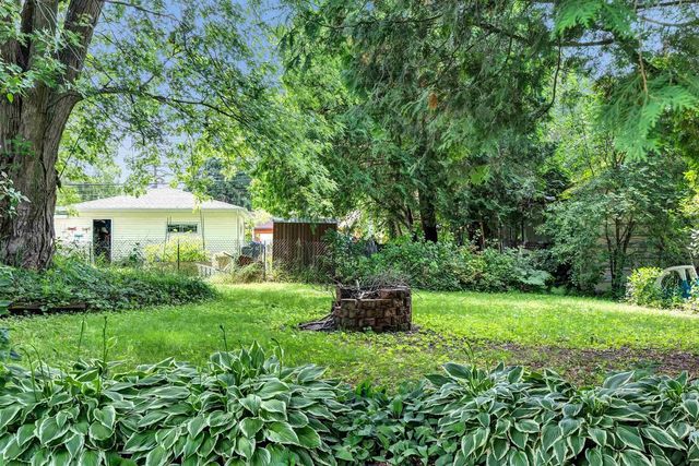 110 W PARKER STREET, Weyauwega, WI 54983