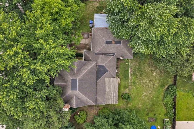 110 W PARKER STREET, Weyauwega, WI 54983