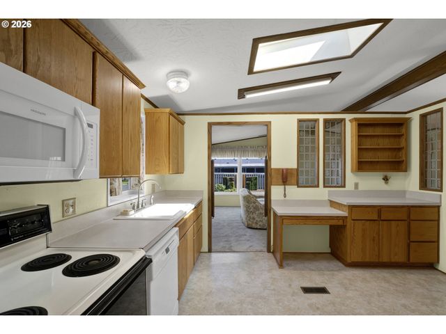 1699 N TERRY St 43, Eugene, OR 97402