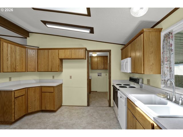 1699 N TERRY St 43, Eugene, OR 97402