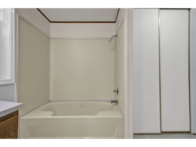 1699 N TERRY St 43, Eugene, OR 97402