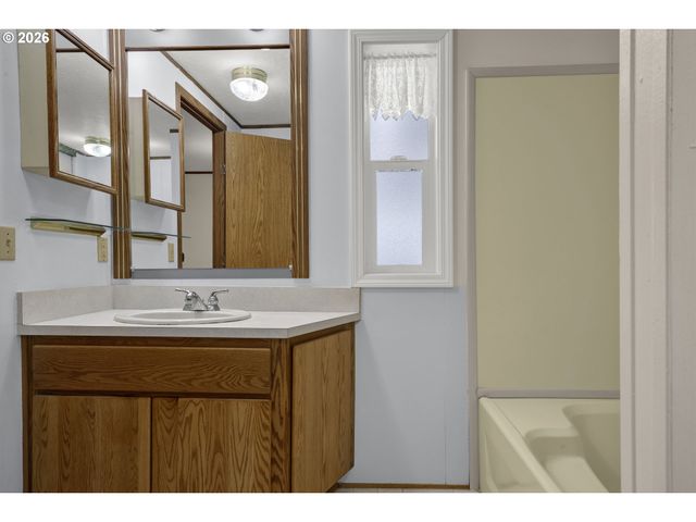 1699 N TERRY St 43, Eugene, OR 97402