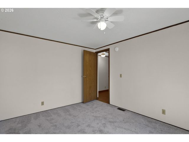 1699 N TERRY St 43, Eugene, OR 97402