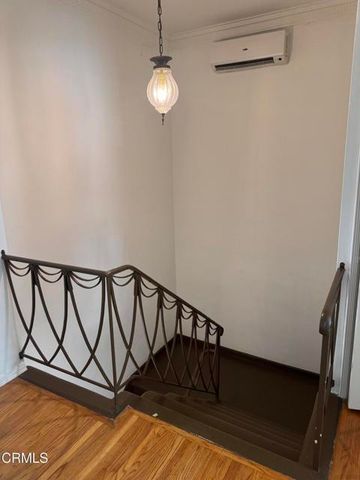 368 Crescent Drive, Beverly Hills, CA 90212