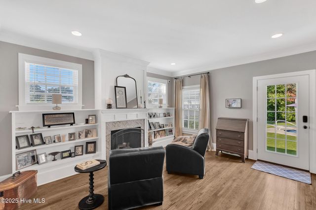 406 Carmen Avenue, Jacksonville, NC 28540