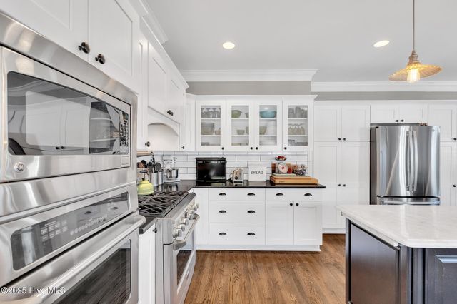 406 Carmen Avenue, Jacksonville, NC 28540