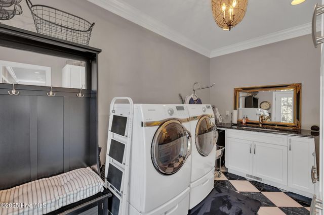 406 Carmen Avenue, Jacksonville, NC 28540