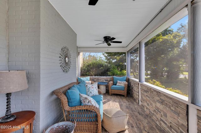 406 Carmen Avenue, Jacksonville, NC 28540