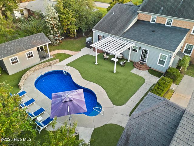 406 Carmen Avenue, Jacksonville, NC 28540