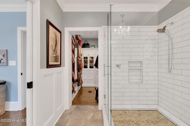 406 Carmen Avenue, Jacksonville, NC 28540