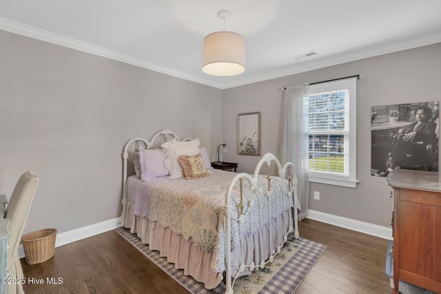 406 Carmen Avenue, Jacksonville, NC 28540