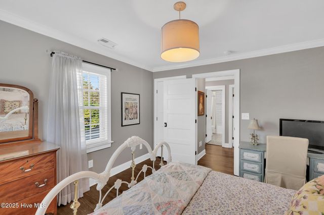 406 Carmen Avenue, Jacksonville, NC 28540