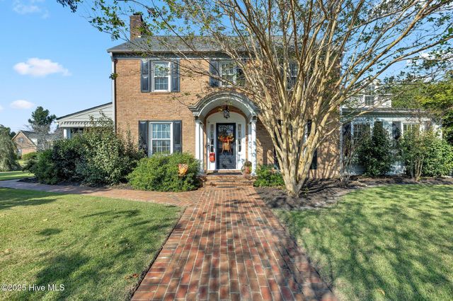 406 Carmen Avenue, Jacksonville, NC 28540