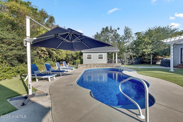 406 Carmen Avenue, Jacksonville, NC 28540