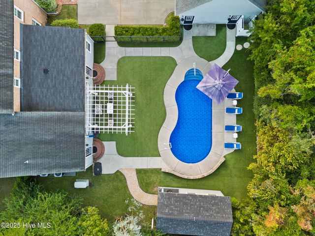 406 Carmen Avenue, Jacksonville, NC 28540